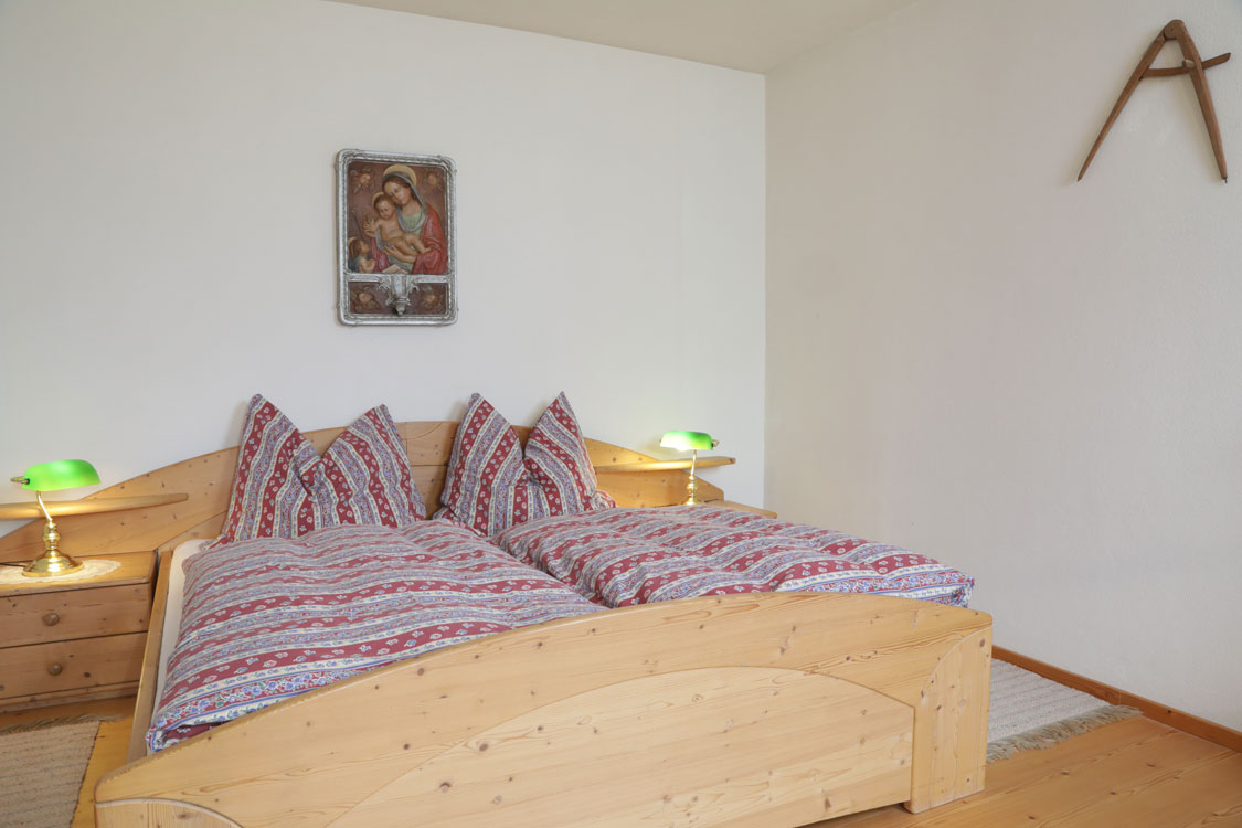 Doppelbett für 2 Personen